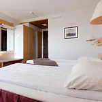 Lapland Pallas 3* パラストゥントゥリ
